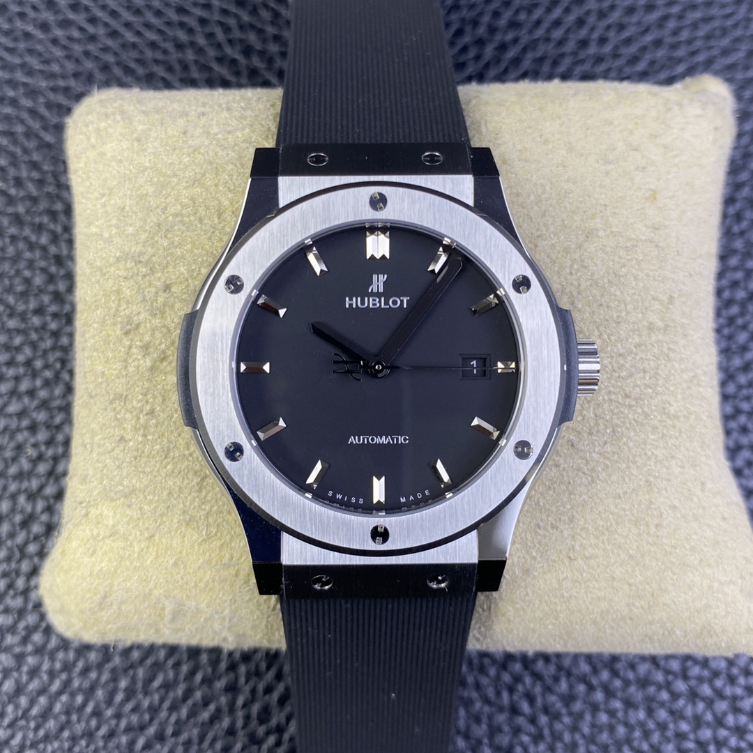 Hublot Classic 42 mm Watch – IW-0338