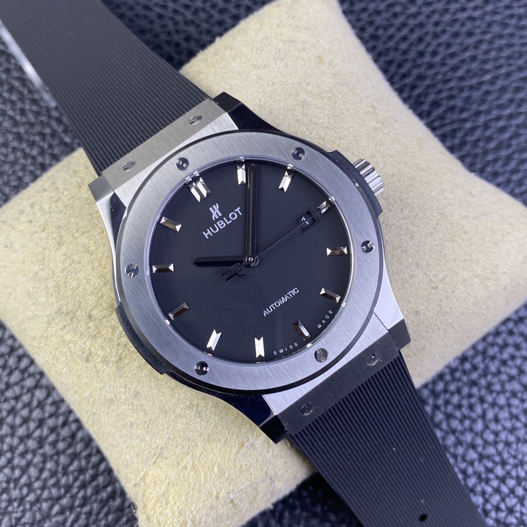Hublot Classic 42 mm Watch – IW-0338 - Image 2