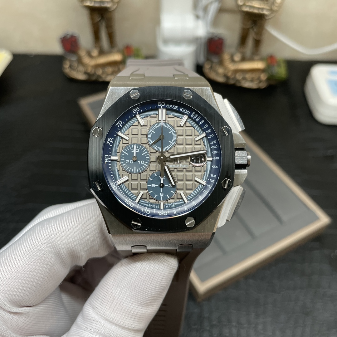 Audemars Piguet Royal Oak Chronograph Watch – IW-2092 - Image 4