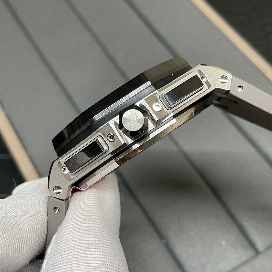 Audemars Piguet Royal Oak Chronograph Watch – IW-2092 - Image 6