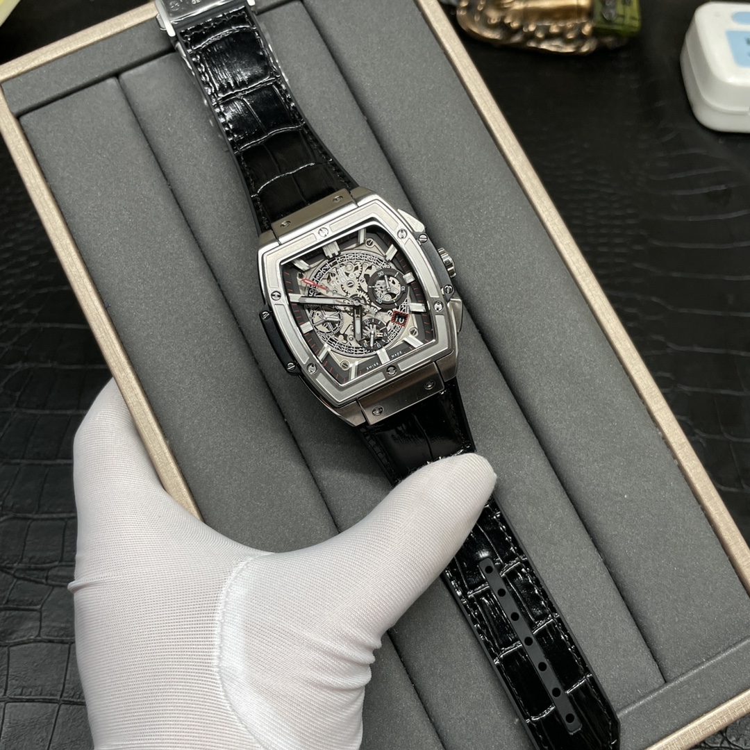 Hublot Classic Chronograph 42 mm Watch – IW-0343