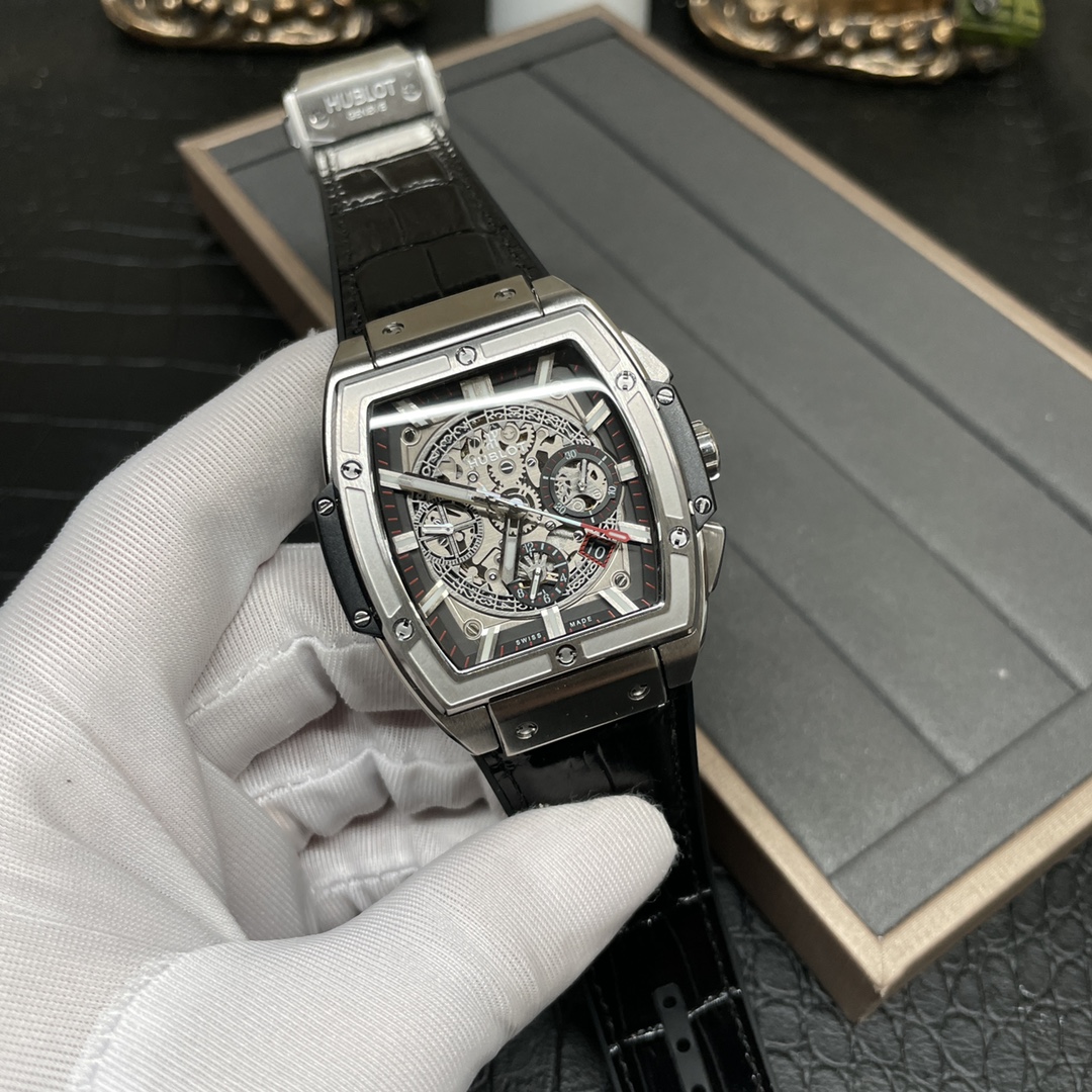 Hublot Classic Chronograph 42 mm Watch – IW-0343 - Image 3