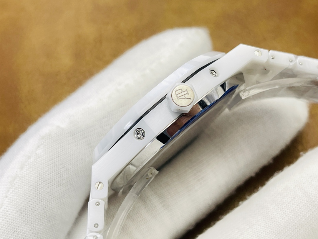 Royal Oak Moonphase 41 mm Watch – IW-2089 - Image 5