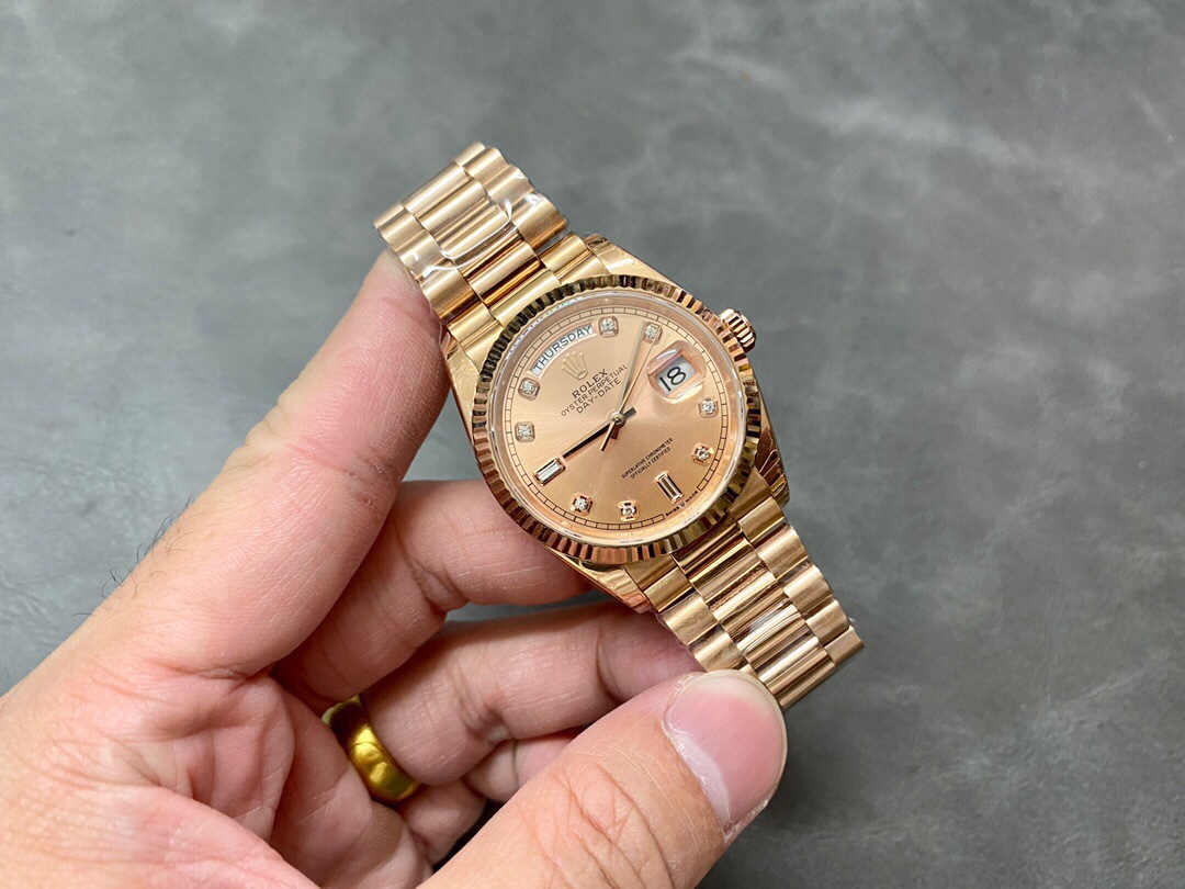Rolex Day-Date Diamond-Set 36 mm Watch – IW-3338 - Image 4