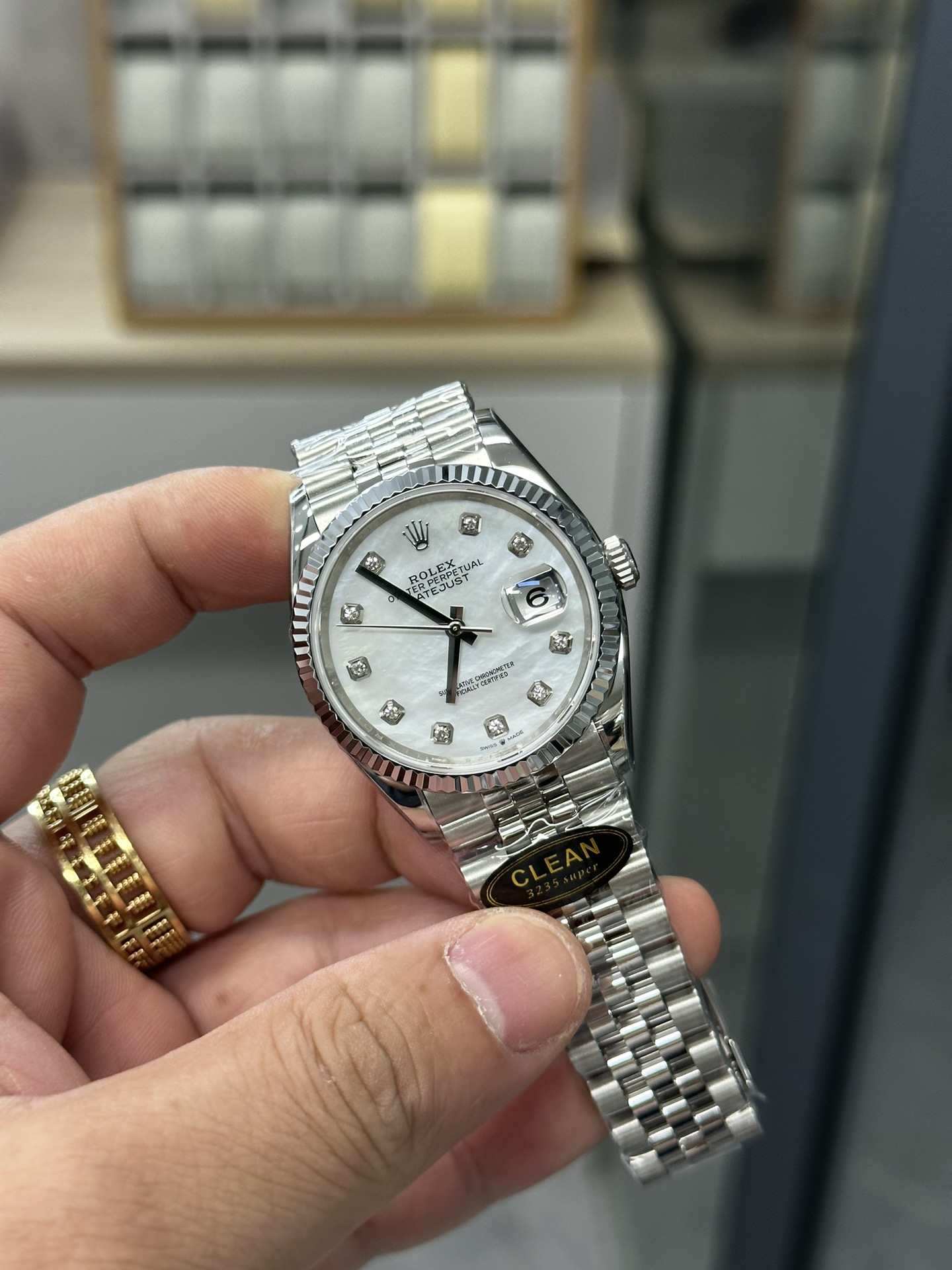 Rolex Datejust Mother-of-Pearl Dial 36 mm Watch – IW-0029 - Image 2
