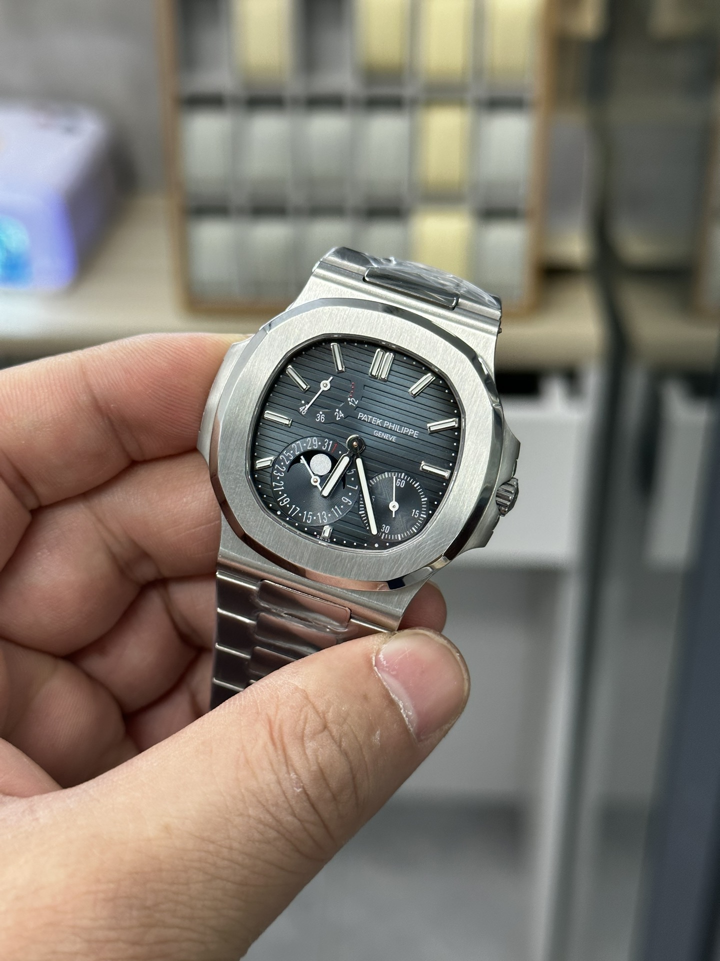 Classic Watch – IW-2432 - Image 3