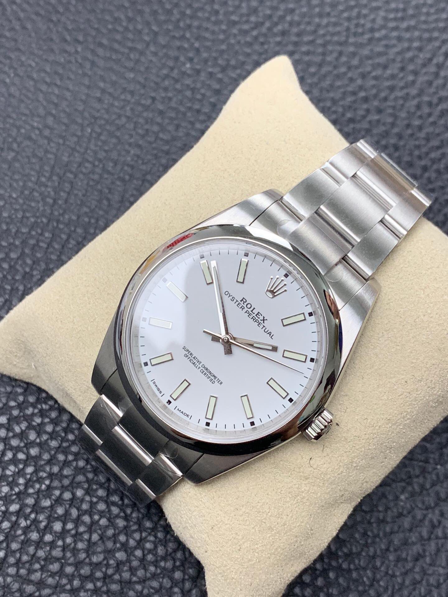 Datejust White Dial Watch – IW-3334 - Image 3