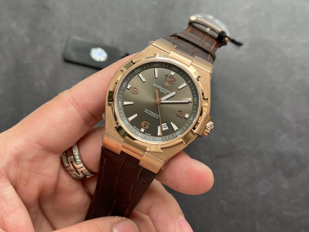 Vacheron Constantin Overseas Grey Dial Watch – IW-0946 - Image 3