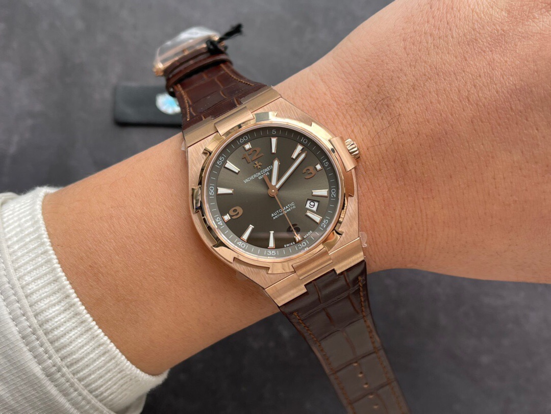 Vacheron Constantin Overseas Grey Dial Watch – IW-0946 - Image 9