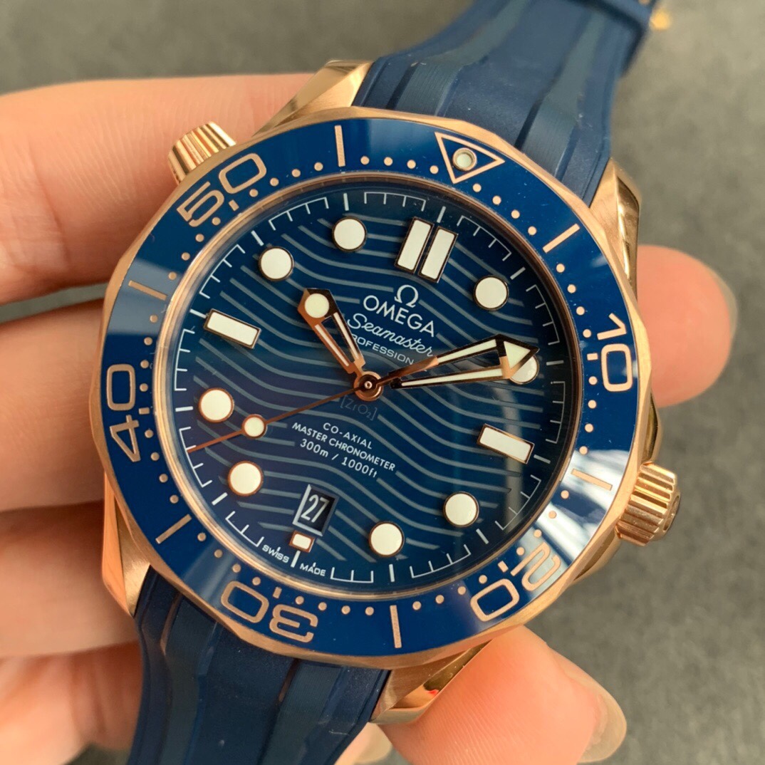 Omega Seamaster Blue Dial Watch – IW-1382 - Image 3
