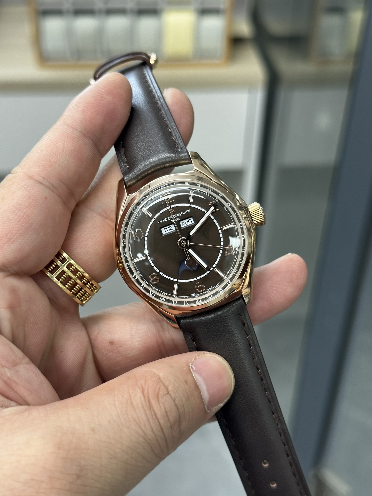 Vacheron Constantin Classic Moonphase Watch – IW-0942 - Image 2
