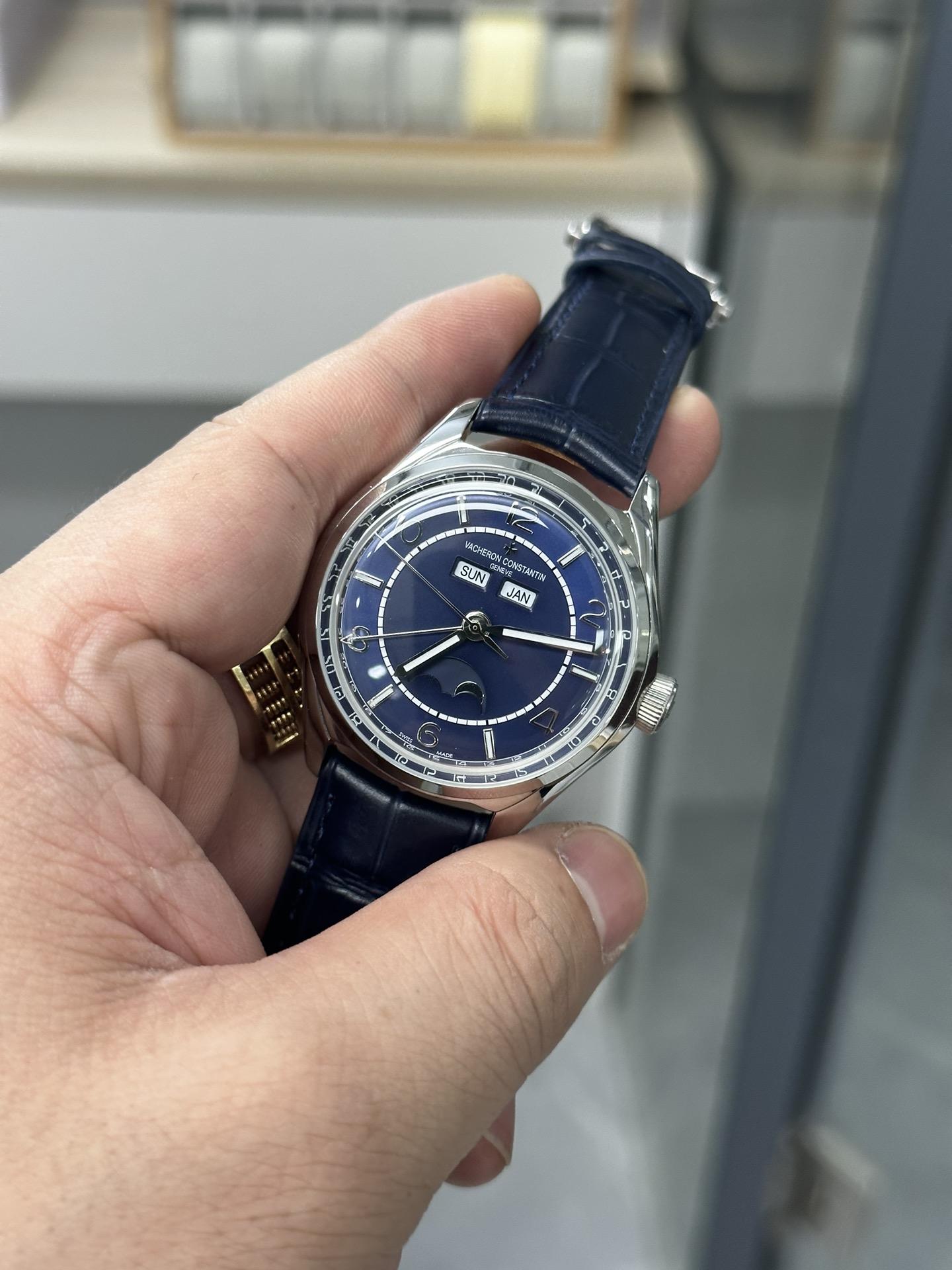 Vacheron Constantin Classic Moonphase Watch – IW-0945 - Image 3