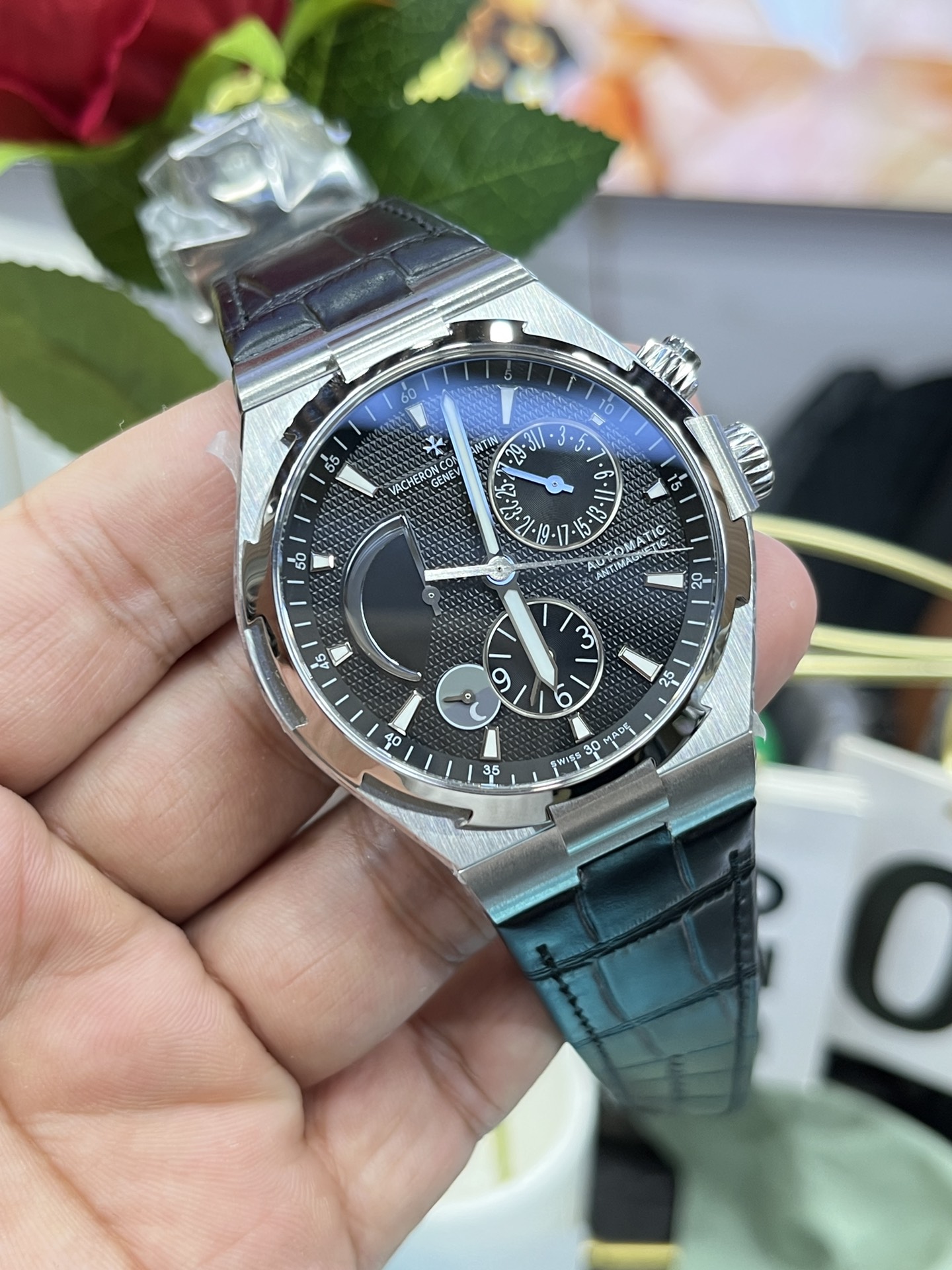 Overseas 42 mm Watch – IW-0933 - Image 3