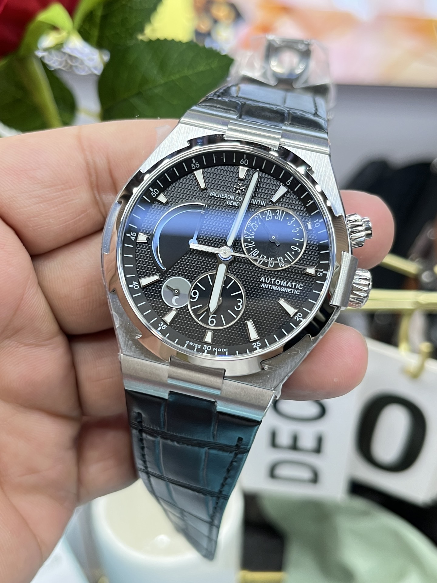 Overseas 42 mm Watch – IW-0933 - Image 2