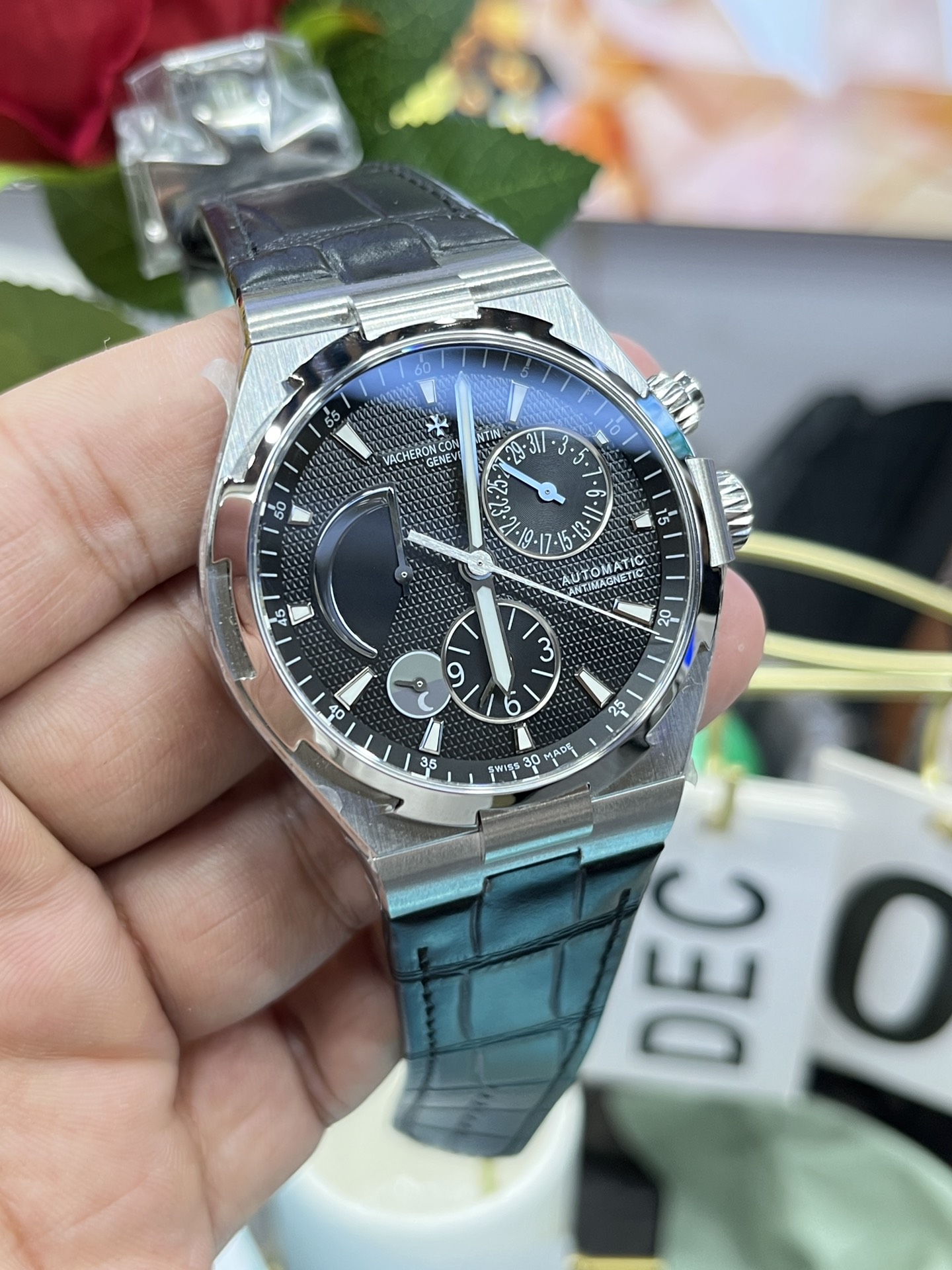Overseas 42 mm Watch – IW-0933 - Image 4