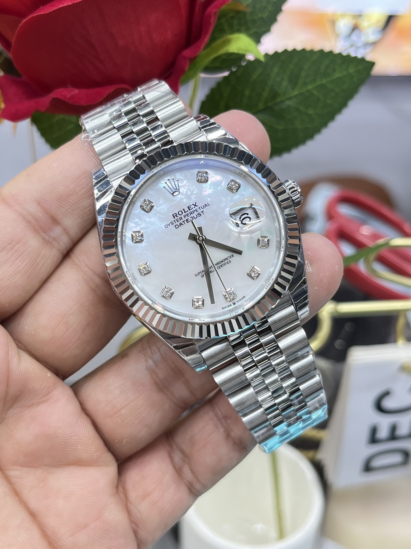 Datejust Mother-of-Pearl Dial Watch – IW-3280 - Image 9