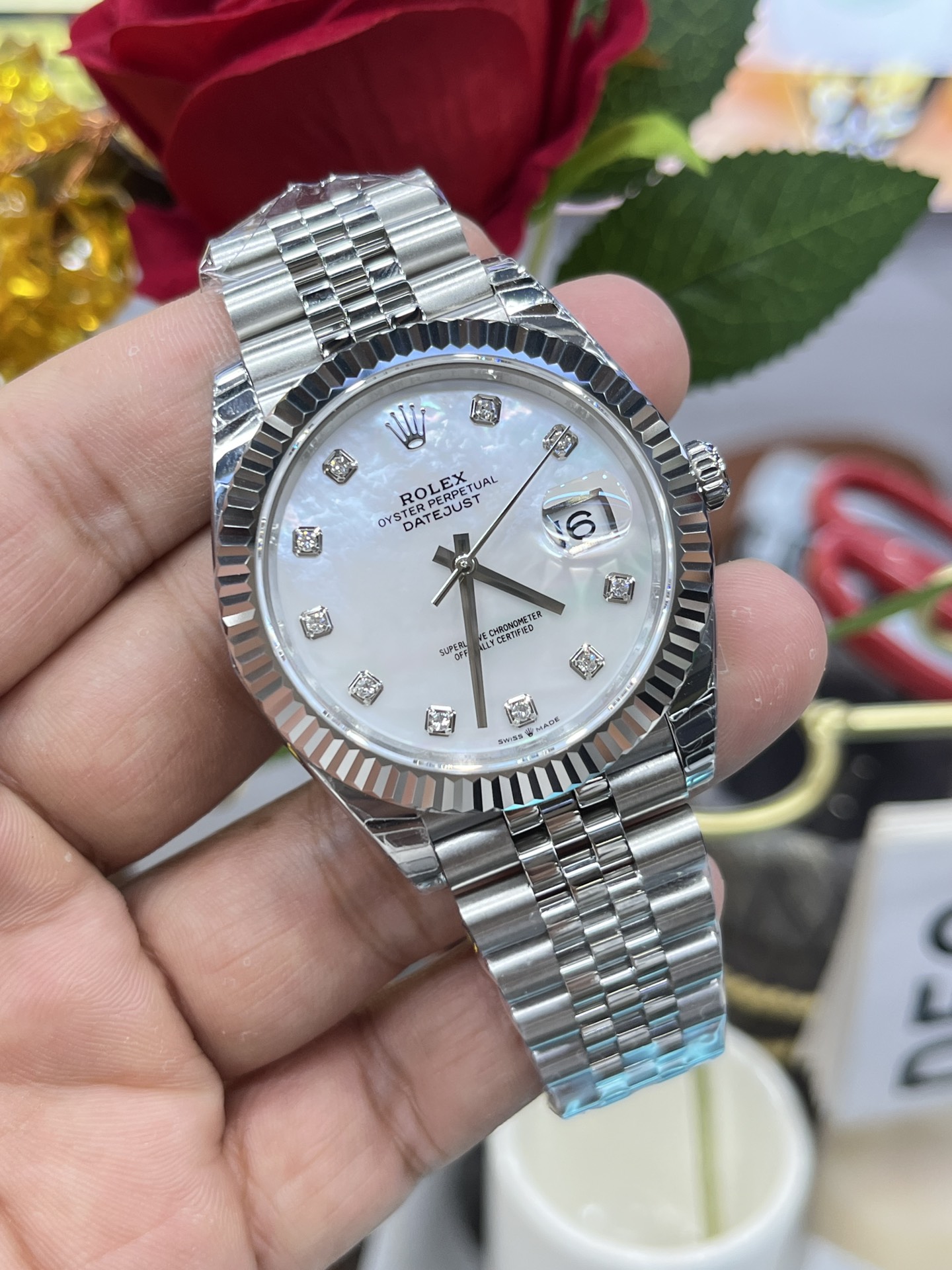 Datejust Mother-of-Pearl Dial Watch – IW-3280 - Image 3