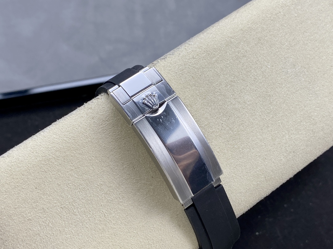Yacht-Master 42 mm Watch – IW-3561 - Image 8
