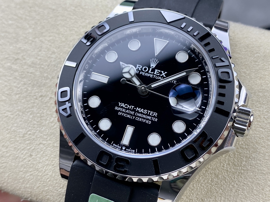 Yacht-Master 42 mm Watch – IW-3561 - Image 3