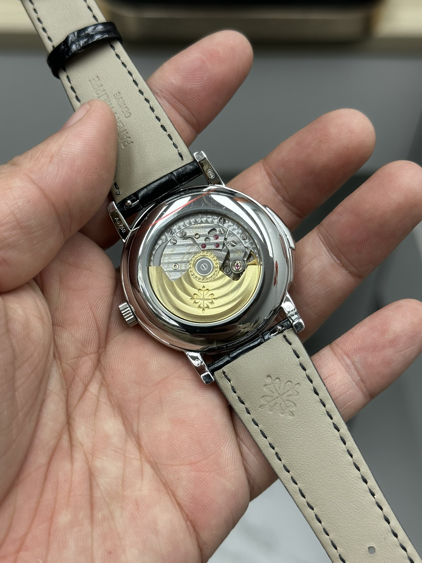 Patek Philippe Classic 40 mm Watch – IW-2420 - Image 5