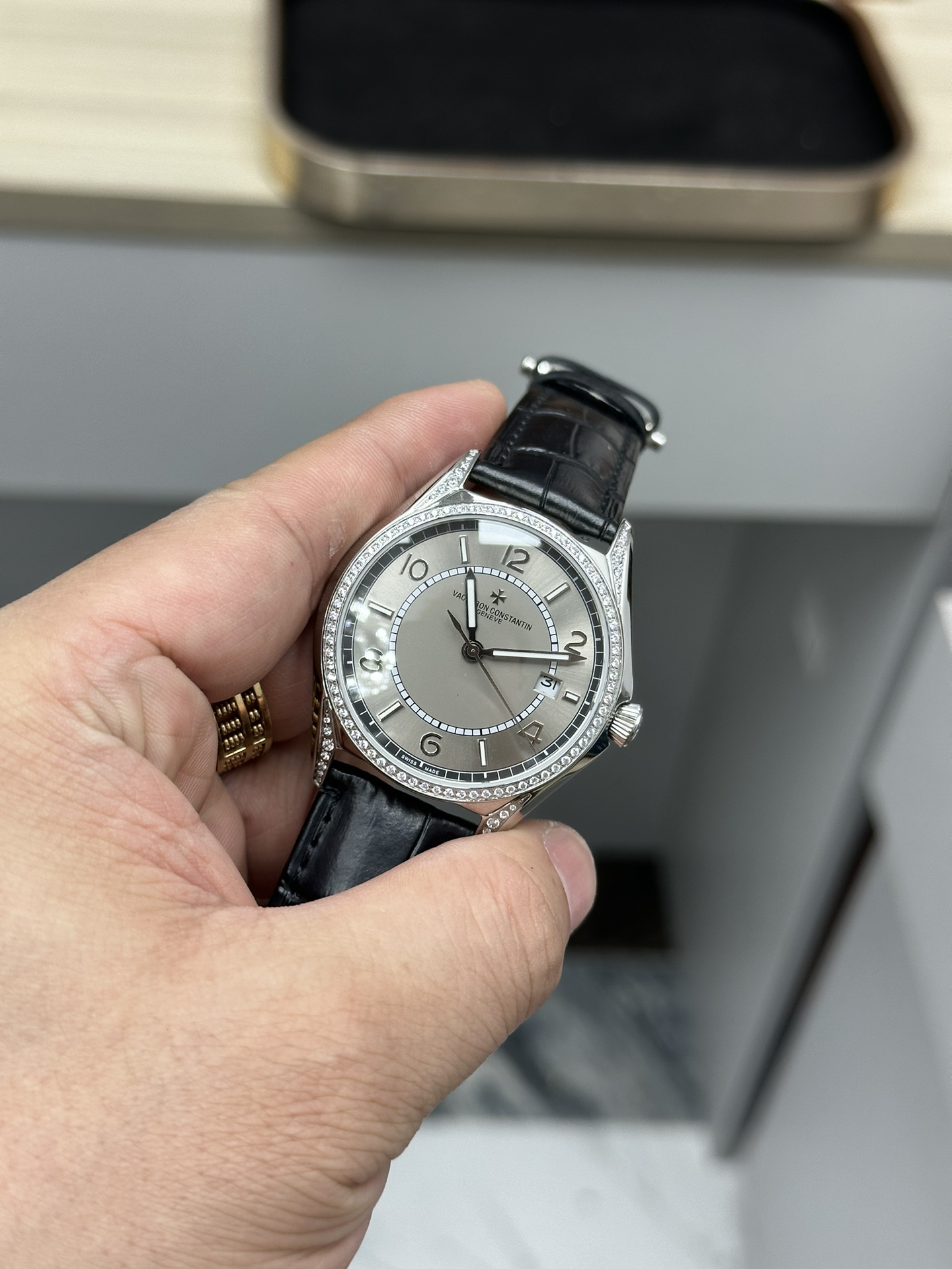 Vacheron Constantin Classic 40 mm Watch – IW-0926 - Image 3
