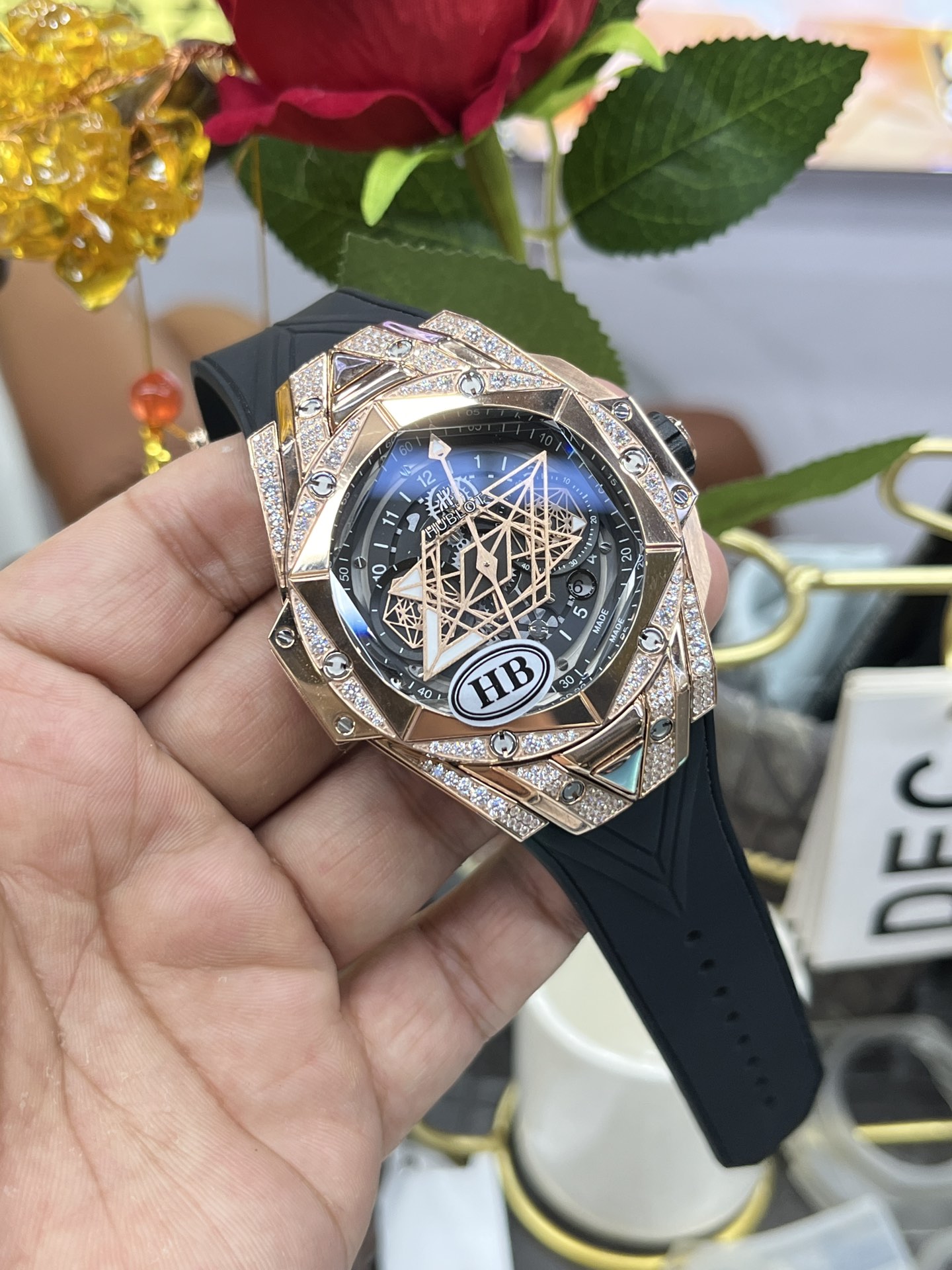 Hublot Classic Diamond-Set 45 mm Watch – IW-0329 - Image 9
