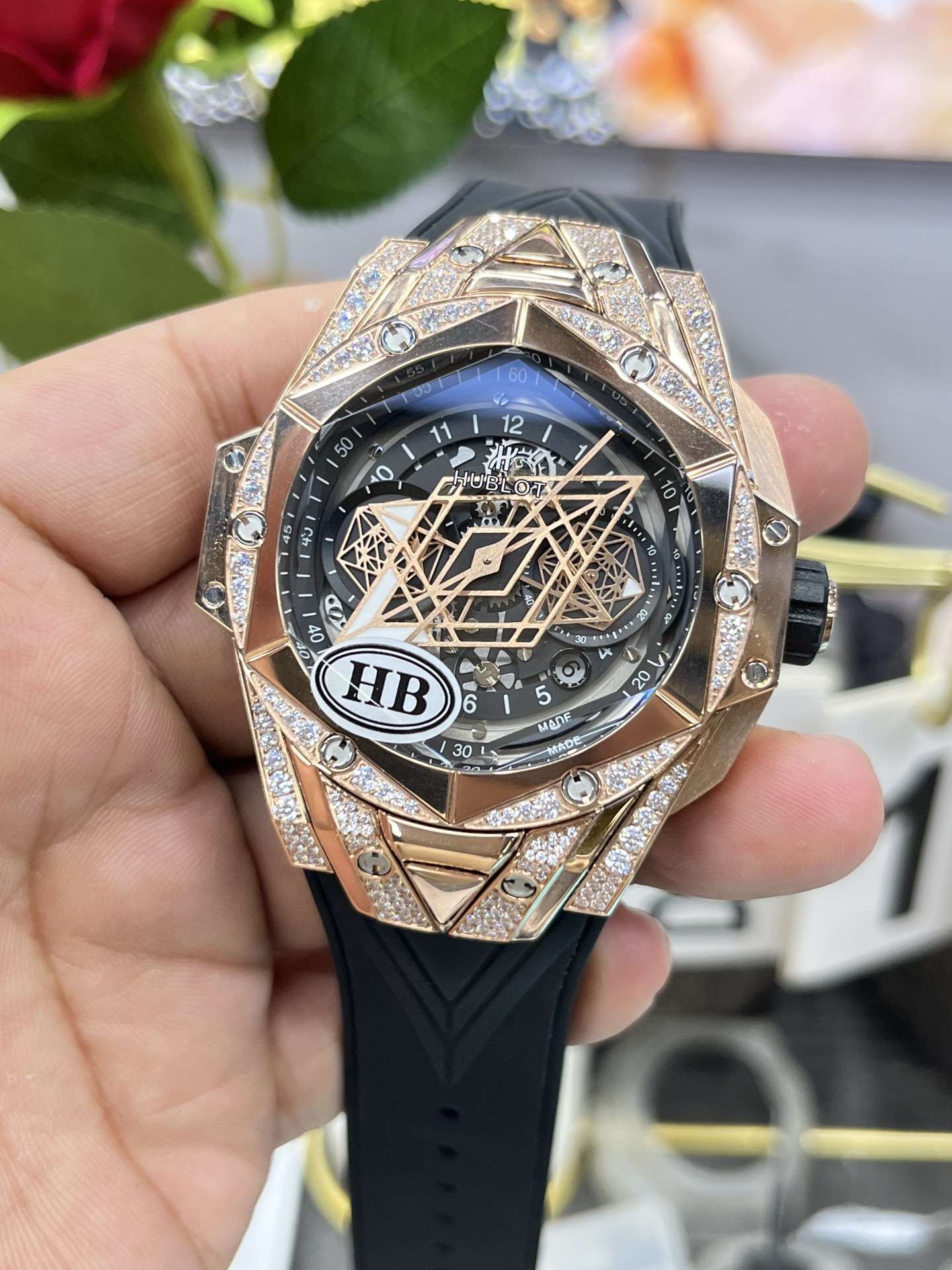 Hublot Classic Diamond-Set 45 mm Watch – IW-0329 - Image 2