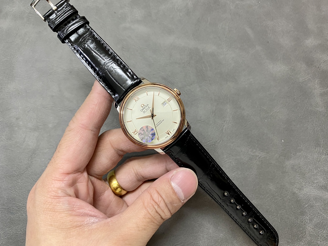 Omega De Ville 39.5 mm Watch – IW-1227 - Image 4