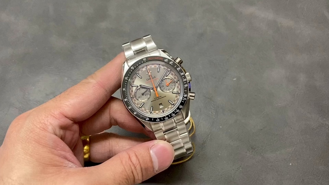 Classic Watch – IW-1309