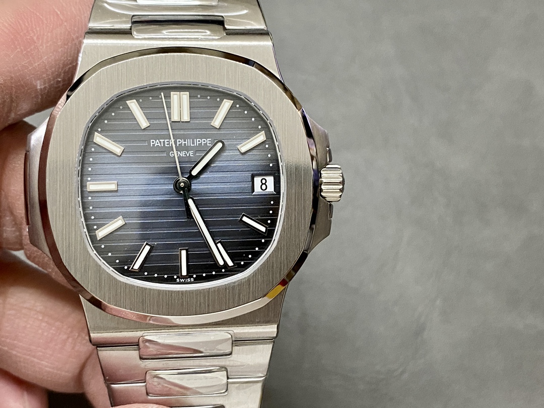 Nautilus Watch – IW-2401
