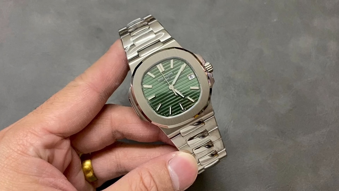 Classic Watch – IW-2402