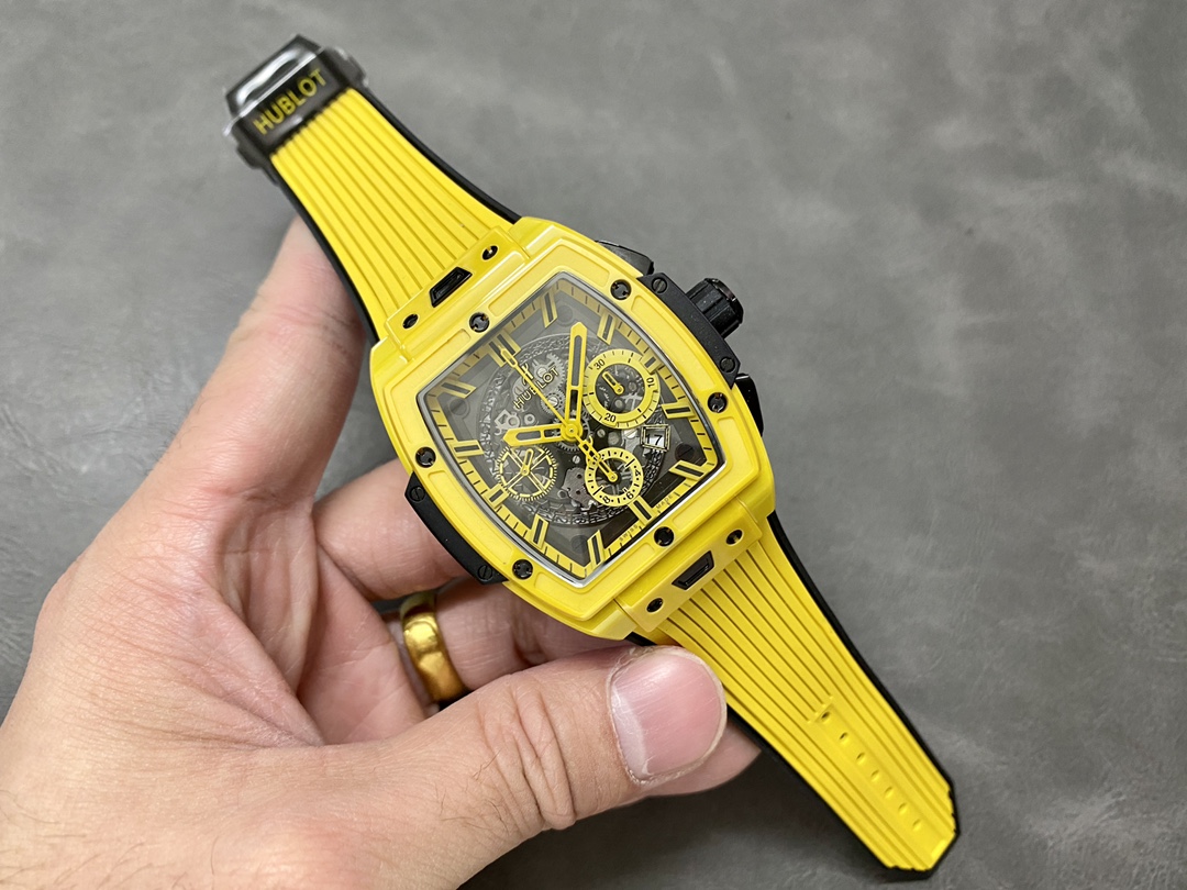 Hublot Classic Chronograph Watch – IW-0325 - Image 4