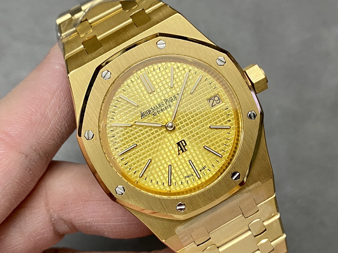 Classic Watch – IW-2079 - Image 2