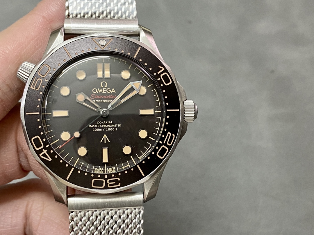 Classic Watch – IW-1299