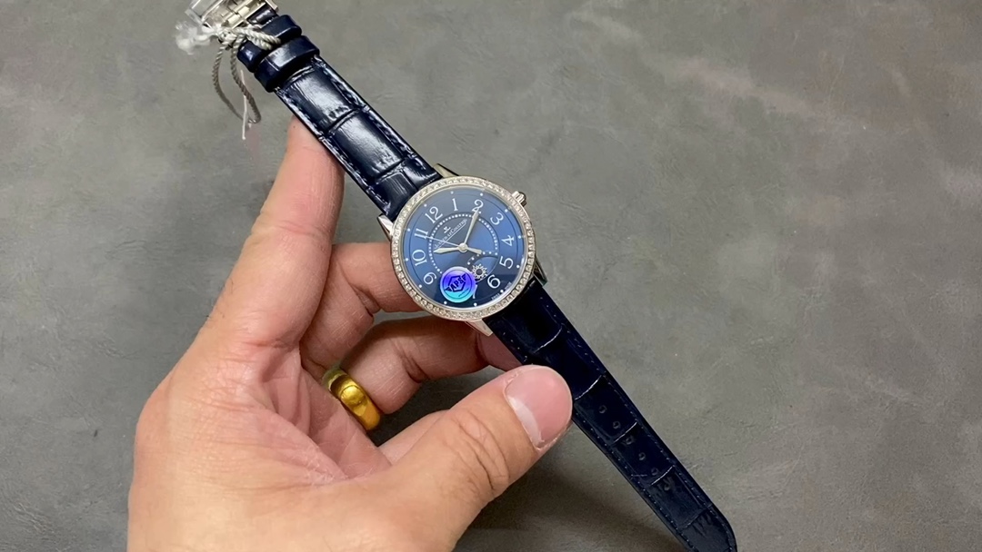 Classic Watch – IW-0430