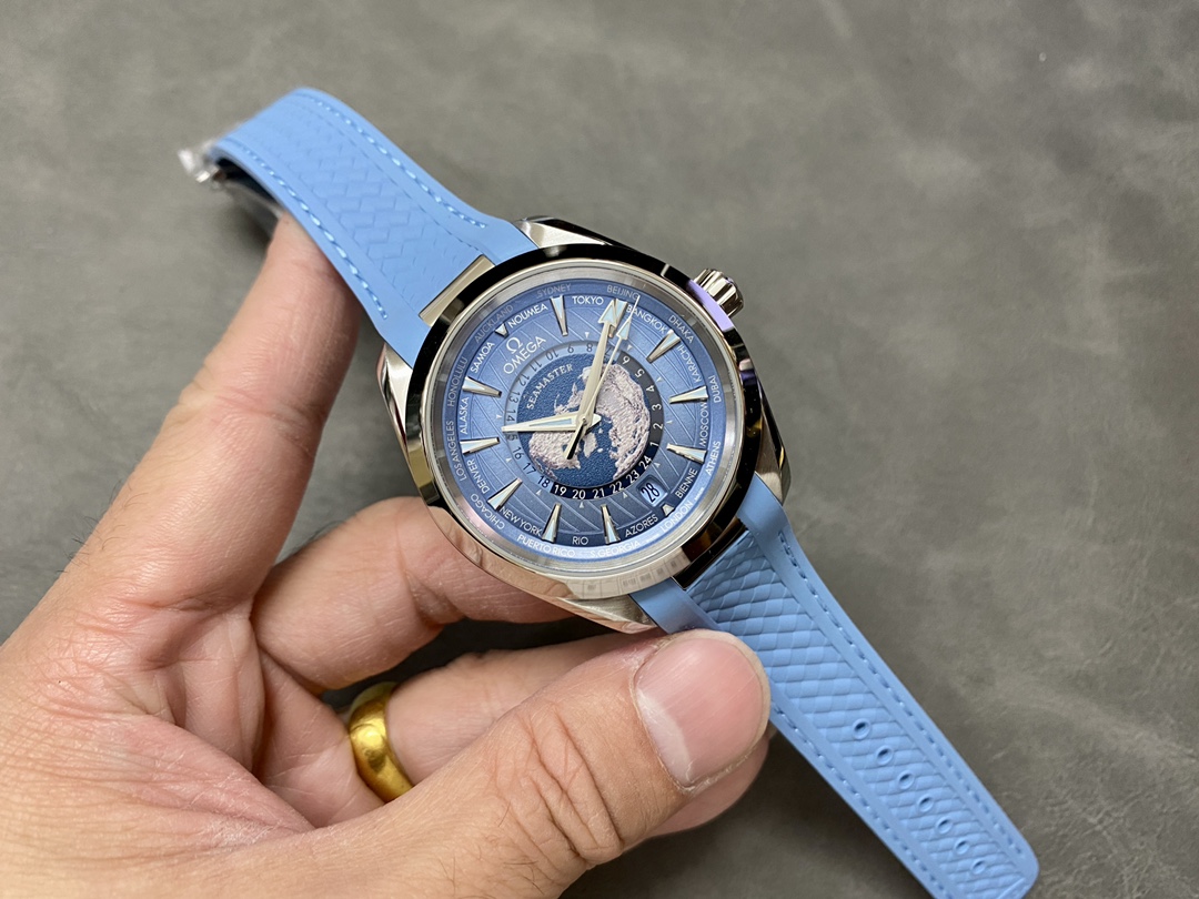 Omega Classic Ice Blue Watch – IW-1323 - Image 4