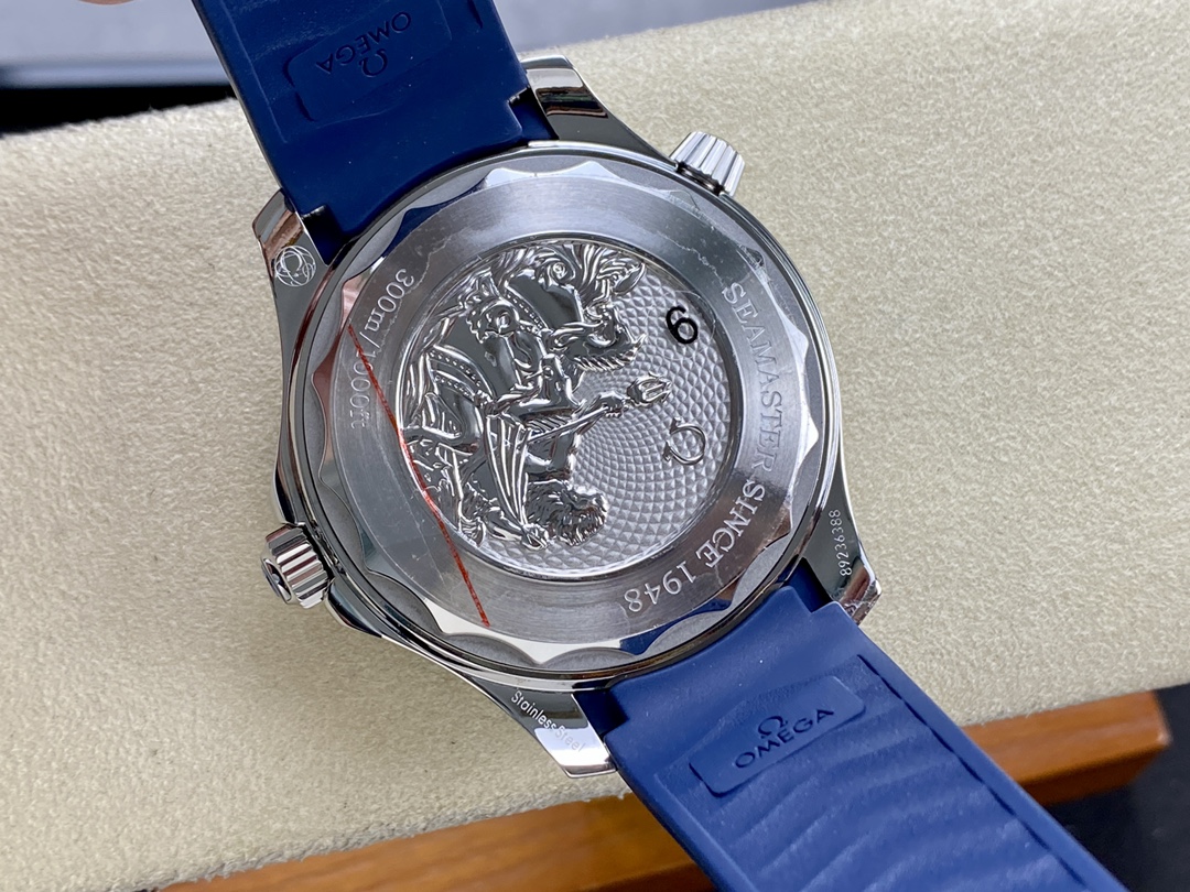 Seamaster Ice Blue 42 mm Watch – IW-1301 - Image 7