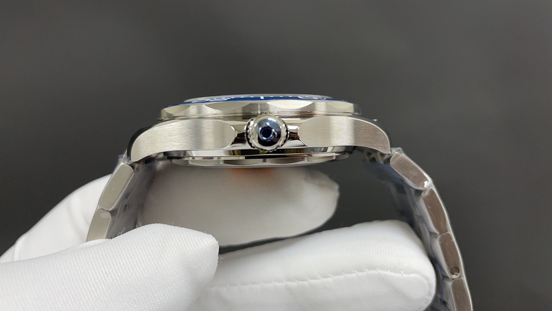 Seamaster Blue Dial 42 mm Watch – IW-1211 - Image 4