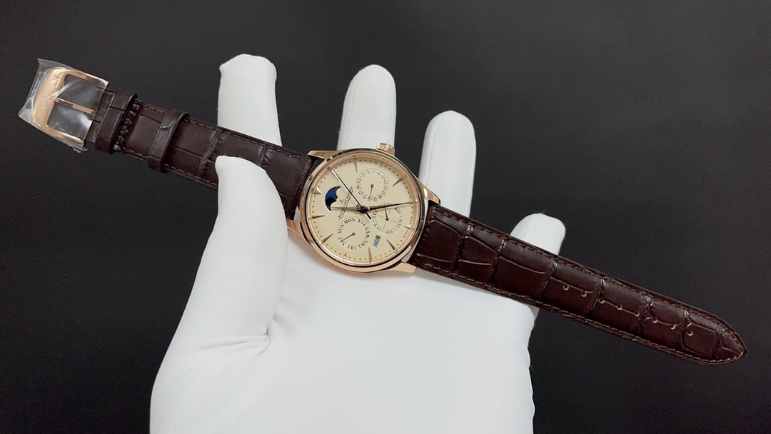 Jaeger-LeCoultre Classic Perpetual Calendar 39 mm Watch – IW-0416 - Image 2