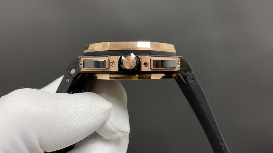 Audemars Piguet Classic 44 mm Watch – IW-2039 - Image 4