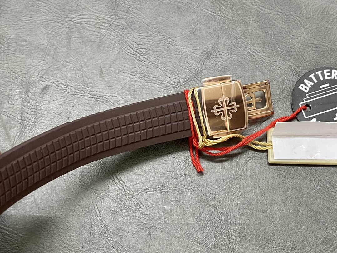 Patek Philippe Aquanaut 38.8 mm Watch – IW-2392 - Image 9