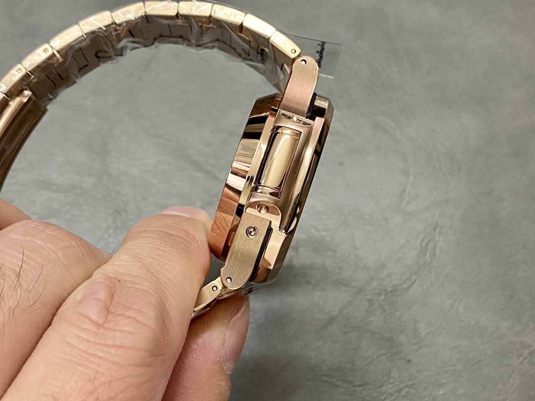 Patek Philippe Nautilus Chronograph 40.5 mm Watch – IW-2371 - Image 5