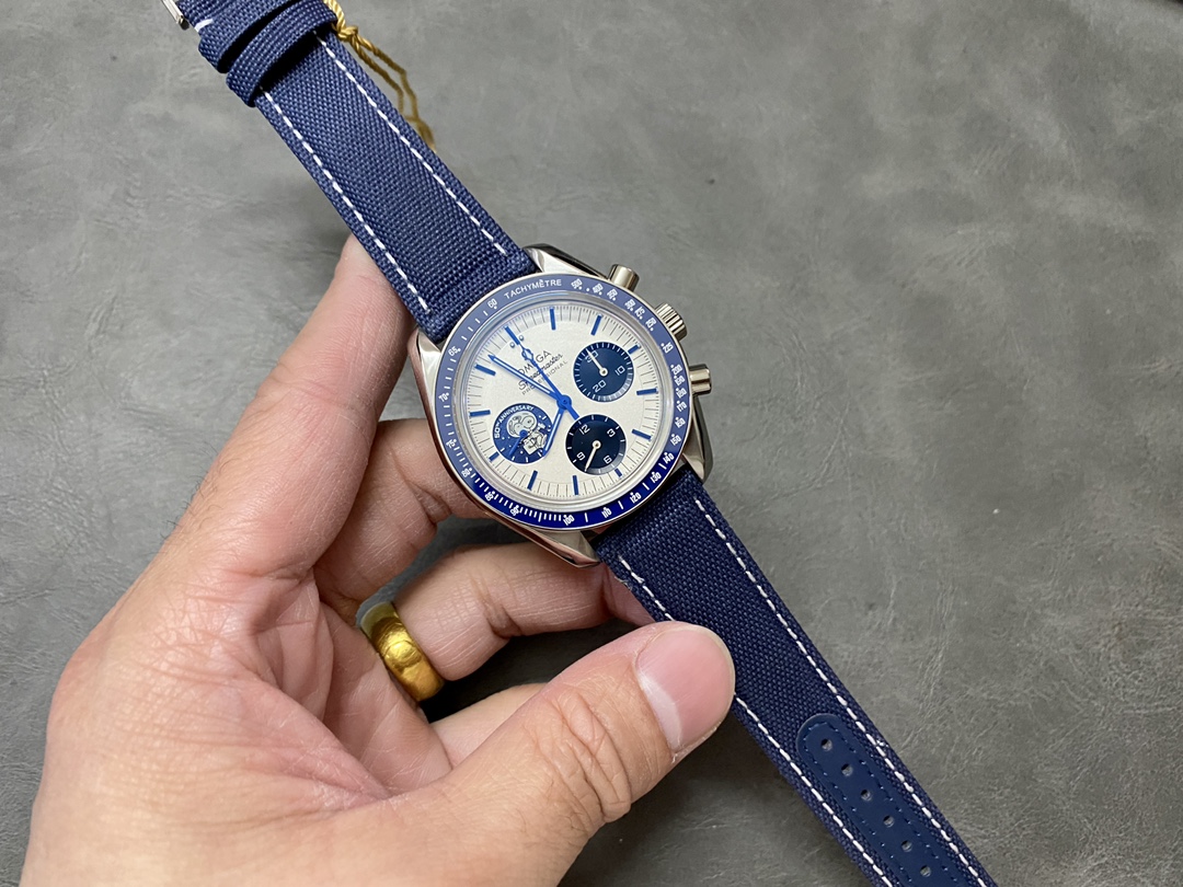 Omega Classic Chronograph Watch – IW-1295 - Image 4