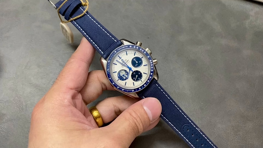 Classic Watch – IW-1294