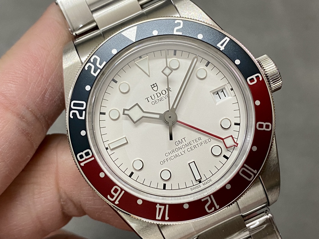 Tudor GMT-Master II 41 mm Watch – IW-3373 - Image 2