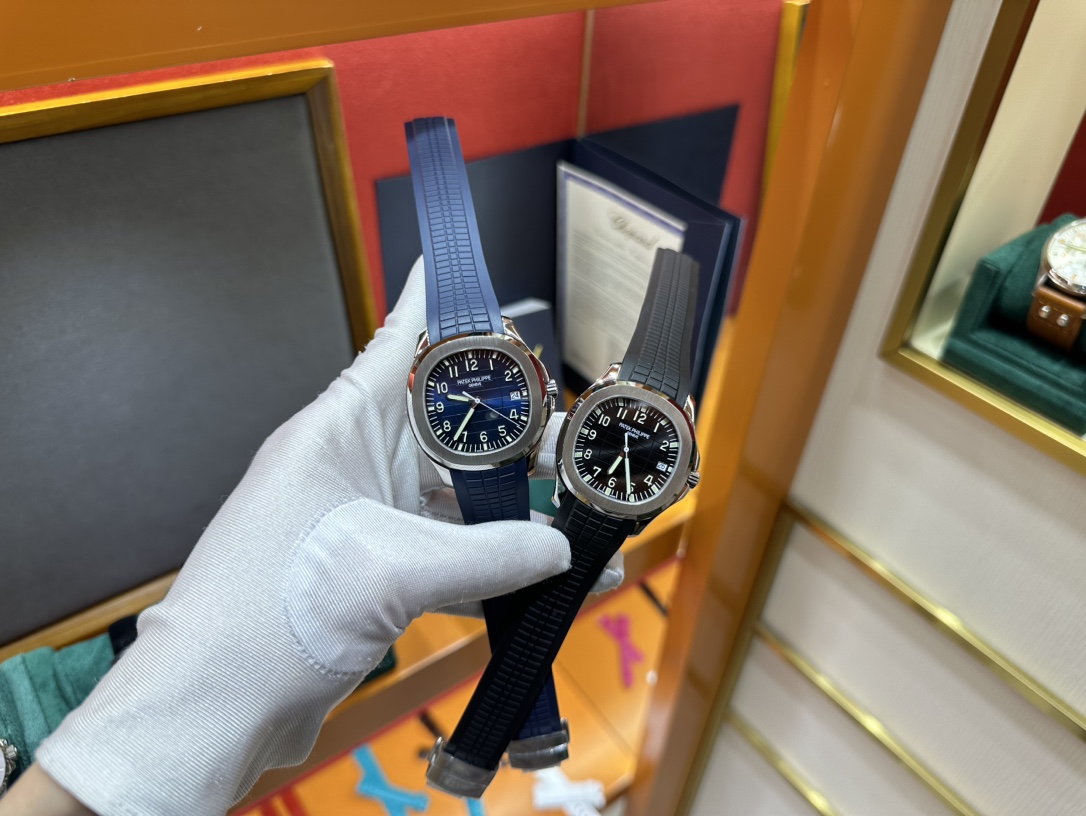 Patek Philippe Aquanaut Luminous 40 mm Watch – IW-2387 - Image 5