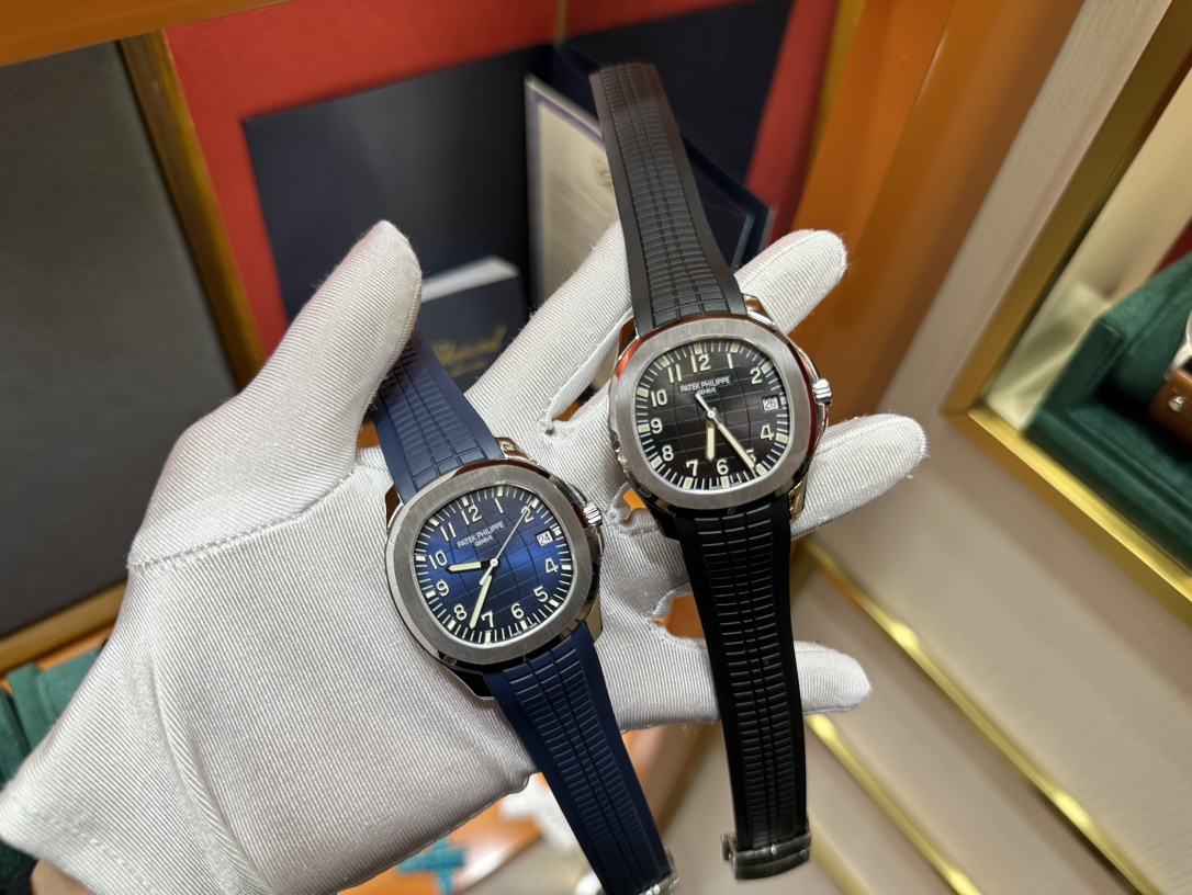 Patek Philippe Aquanaut Luminous 40 mm Watch – IW-2387 - Image 6