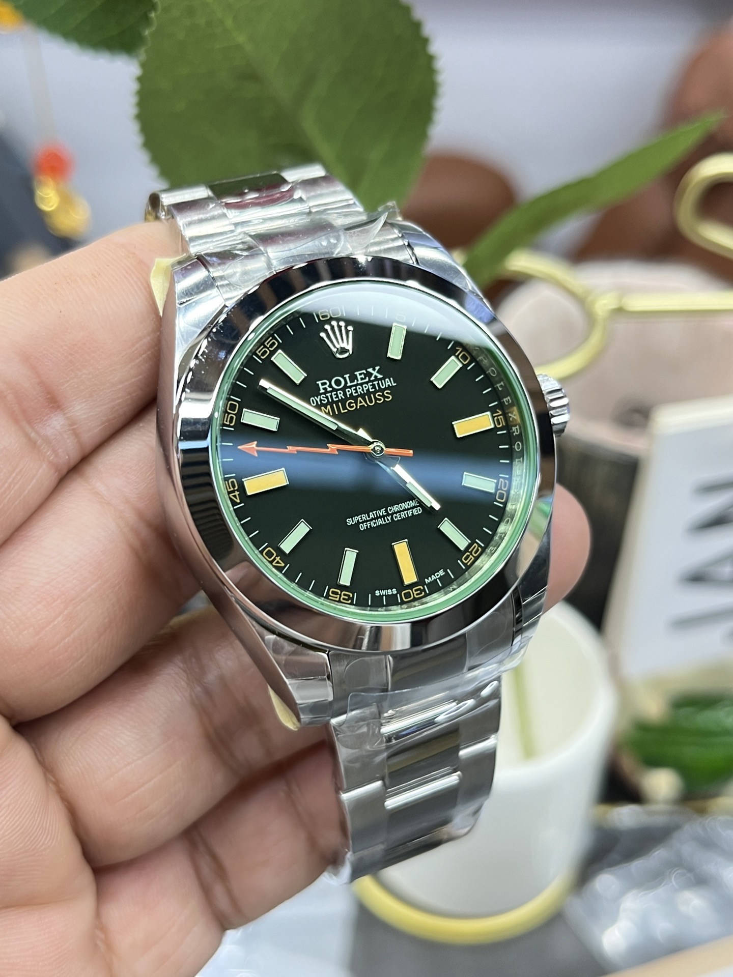 Milgauss Label Noir 40 mm Watch – IW-3505 - Image 4