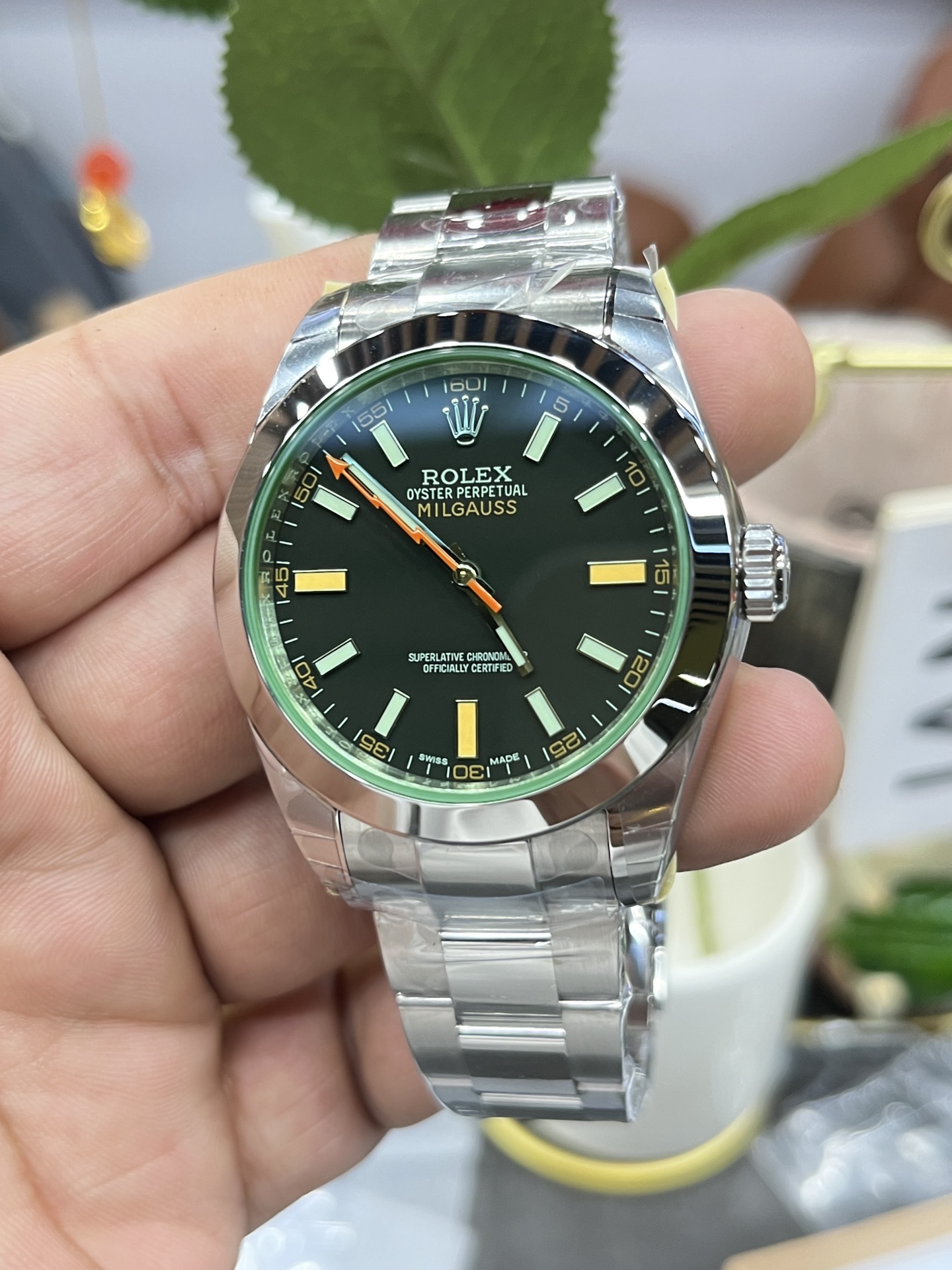 Milgauss Label Noir 40 mm Watch – IW-3505 - Image 5