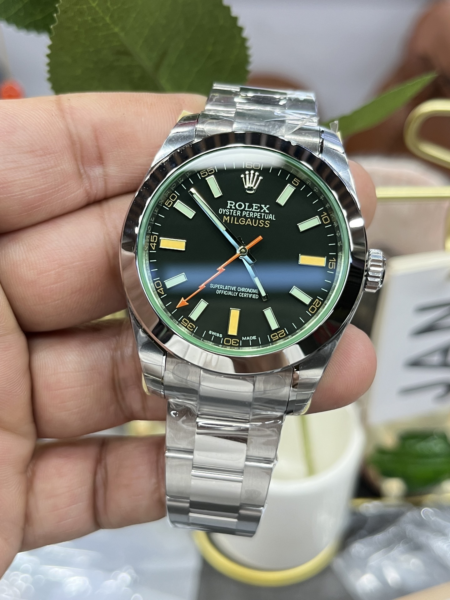 Milgauss Label Noir 40 mm Watch – IW-3505 - Image 2